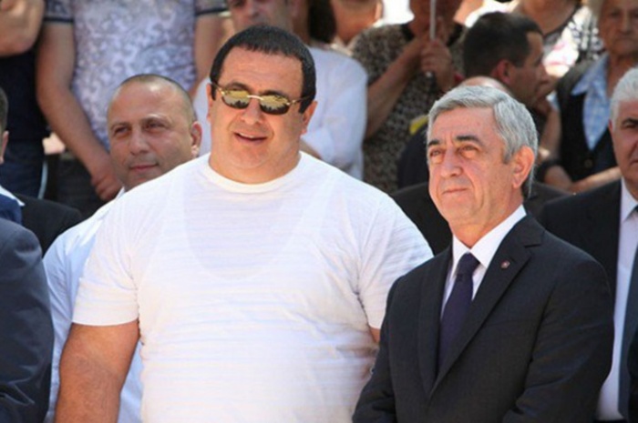 Droht dem Chef der Partei „Prosperierendes Armenien” ein Mandatsverlust? 