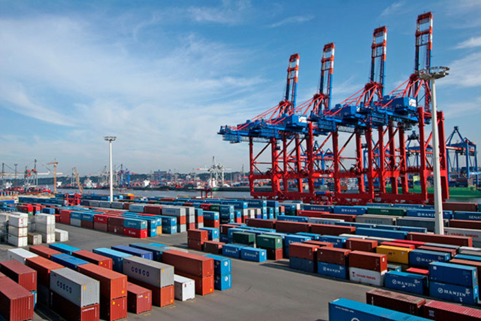 Niederländische Unternehmen am Baku-Hafen