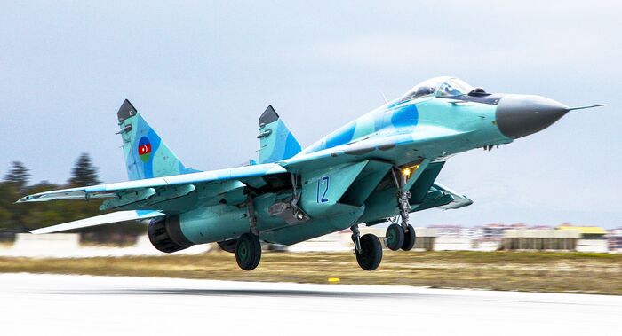 Azerbaijani MiG-29 crashes under mysterious circumstances