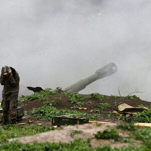 Military hostilities re-emerge between Armenia and Azerbaijan