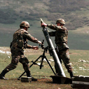 Bergkarabach-Konflikt: Neue Feindseligkeiten und diplomatische Erklärungen 