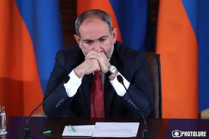 Paschinjan macht Unternehmen in Armenien für die Verbreitung von Covid-19 verantwortlich