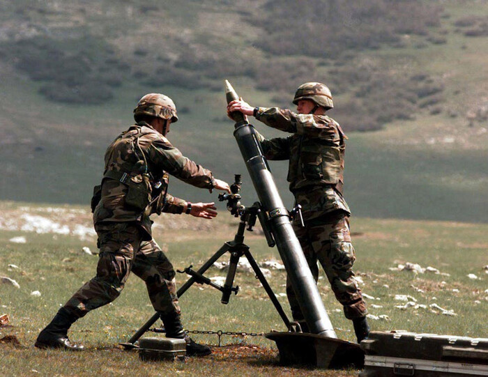 Affäre um Waffenlieferungen: Spannungen zwischen Baku und Belgrad 