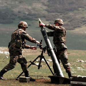 Affäre um Waffenlieferungen: Spannungen zwischen Baku und Belgrad 