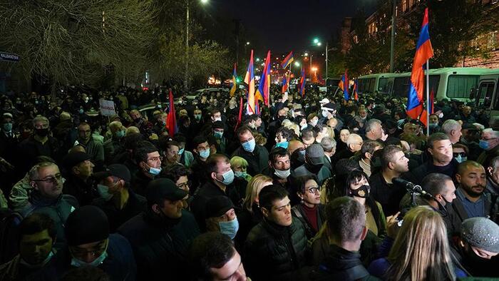 Fourth consecutive day of mass protests in Armenia
