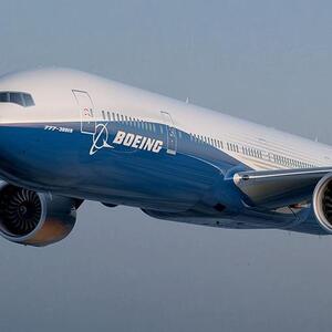 Alijew telefoniert mit Blinken, Aserbaidschan kauft fünf Boeing-777-Frachter 