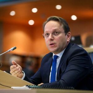 EU Enlargement Commissioner visits Azerbaijan