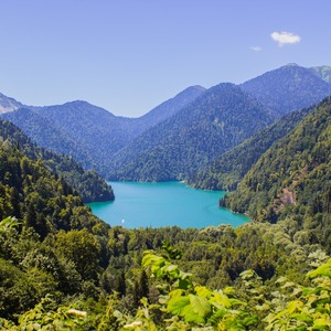 Abchasischer de-facto-Präsident empfiehlt Legalisierung des Verkaufs von Immobilien an Russen