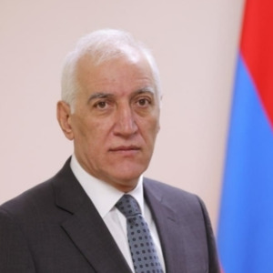 Präsident von Armenien: „Sanktionen gegen Russland werden unser Finanzsystem treffen“