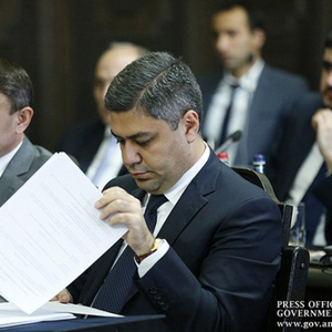 Armenian opposition leader resigns from Parliament