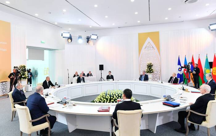 Diplomatischer Schlagabtausch zwischen Alijew und Paschinjan beim GUS-Treffen in Astana