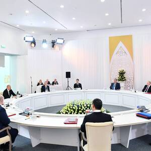 Diplomatischer Schlagabtausch zwischen Alijew und Paschinjan beim GUS-Treffen in Astana