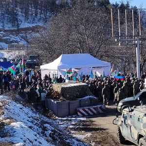 Die Instabilität des Latschin-Korridors hält an