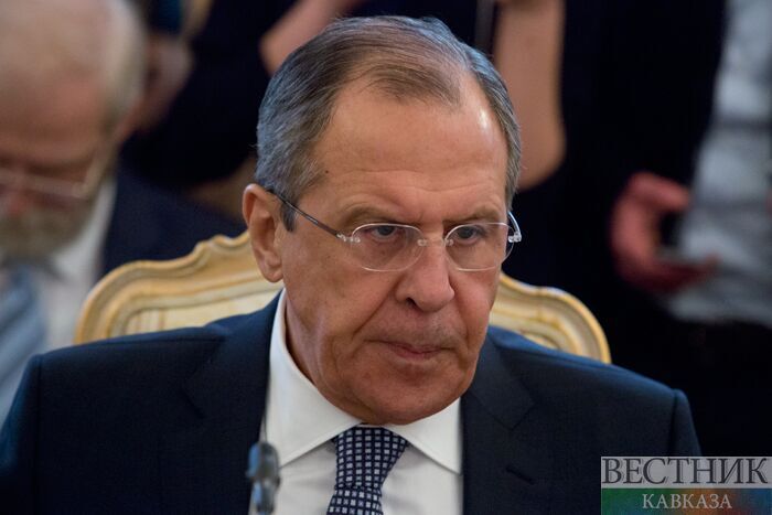 Russischer Außenminister Lawrow zu Besuch in Baku und Jerewan
